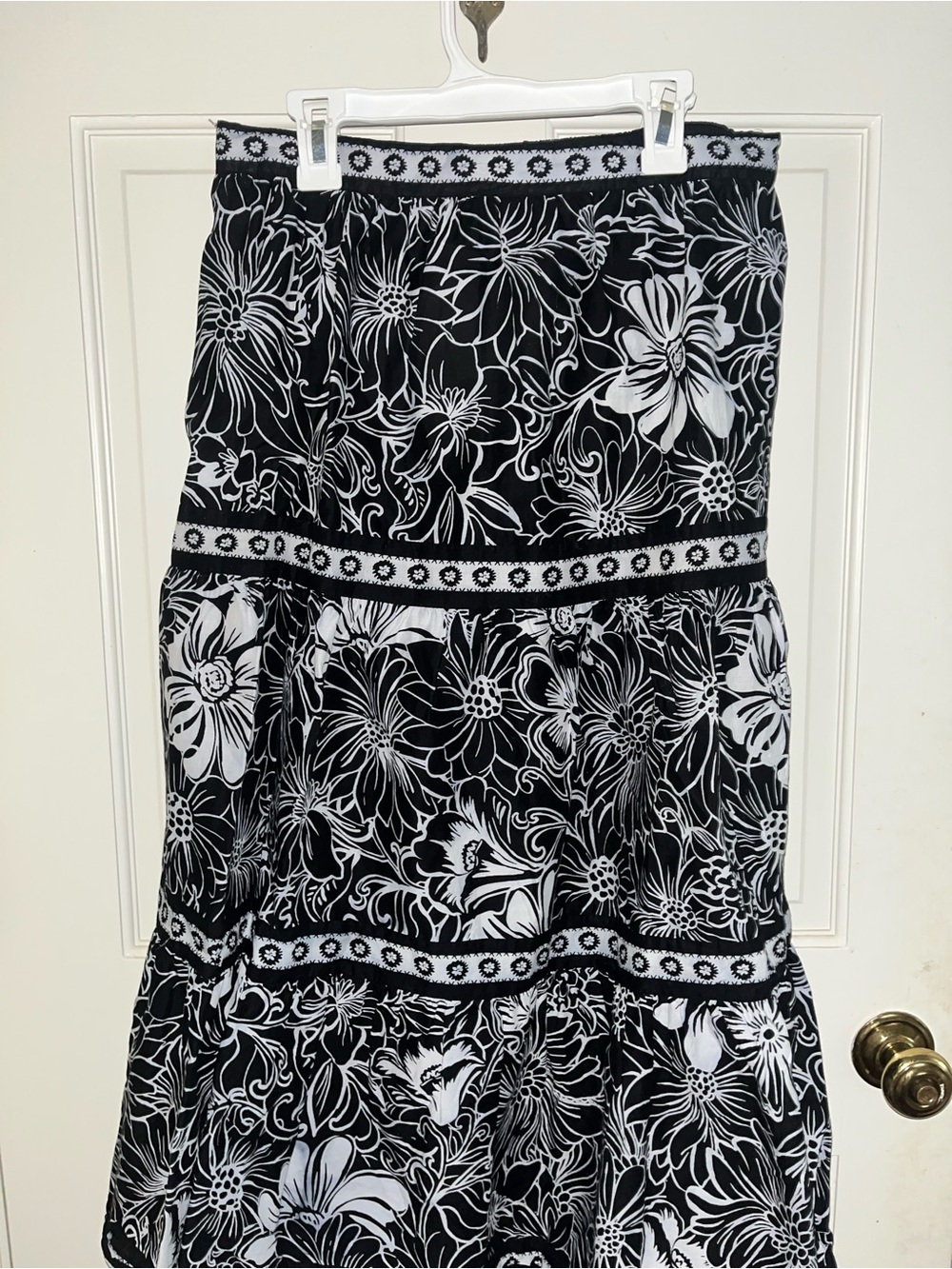 TJ Max Black & White Floral Tiered Maxi Skirt